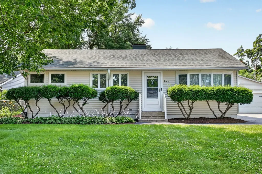 472 Douglas Road Batavia IL 60510