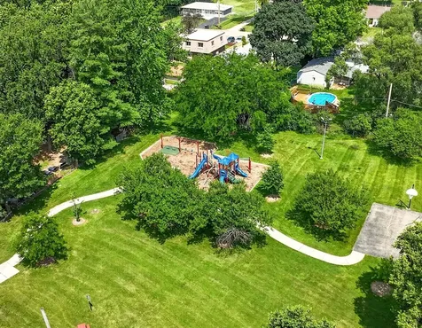 472 Douglas Road Batavia IL 60510