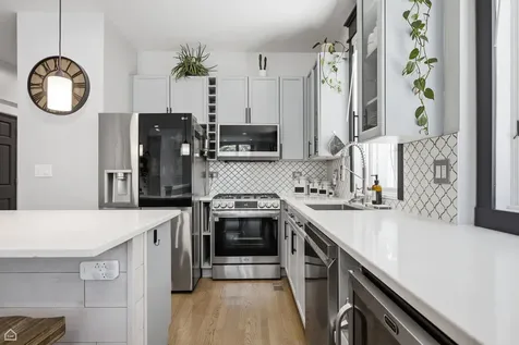1369 West Hubbard Street Chicago IL 60642