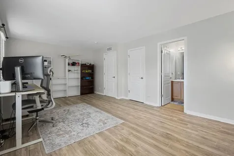 143 Bristol Lane Wood Dale IL 60191