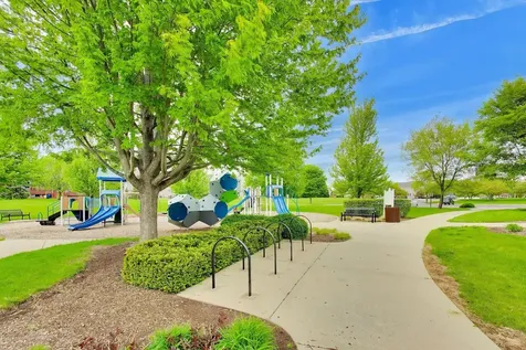 3091 Long Common Parkway Elgin IL 60124