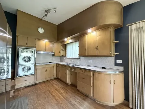 34 South River Street South Elgin IL 60177