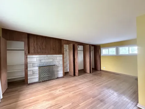 34 South River Street South Elgin IL 60177