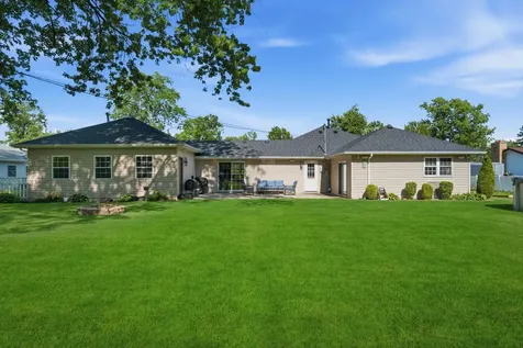 17160 Oriole Avenue Tinley Park IL 60477