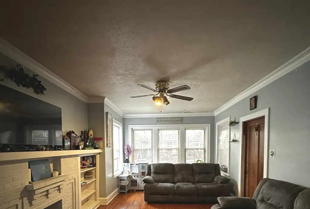 5839 South Sacramento Avenue Chicago IL 60629