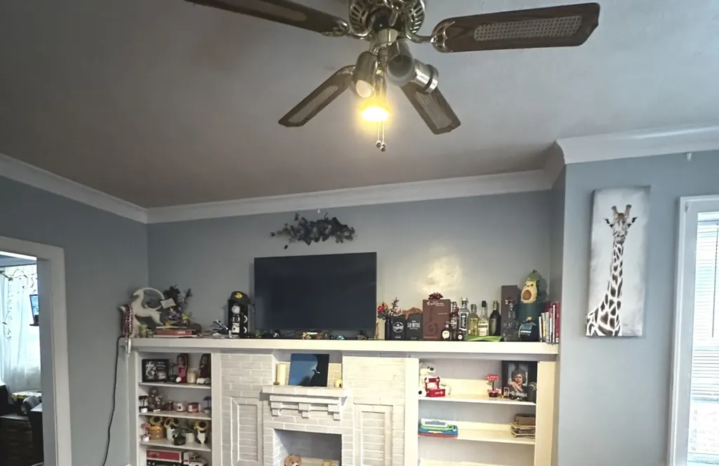 5839 South Sacramento Avenue Chicago IL 60629