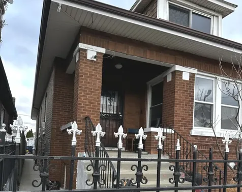 5839 South Sacramento Avenue Chicago IL 60629