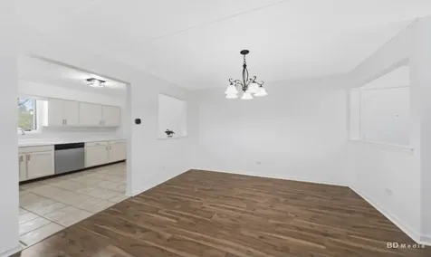11045 South Theresa Circle Palos Hills IL 60465