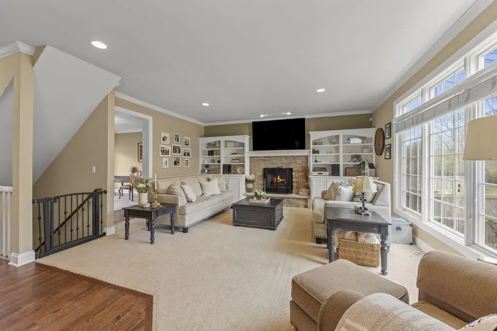 1N003 Richard Avenue Wheaton IL 60187