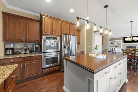 1N003 Richard Avenue Wheaton IL 60187
