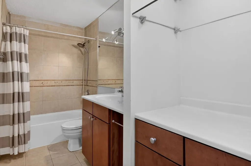 30 East Huron Street Chicago IL 60611