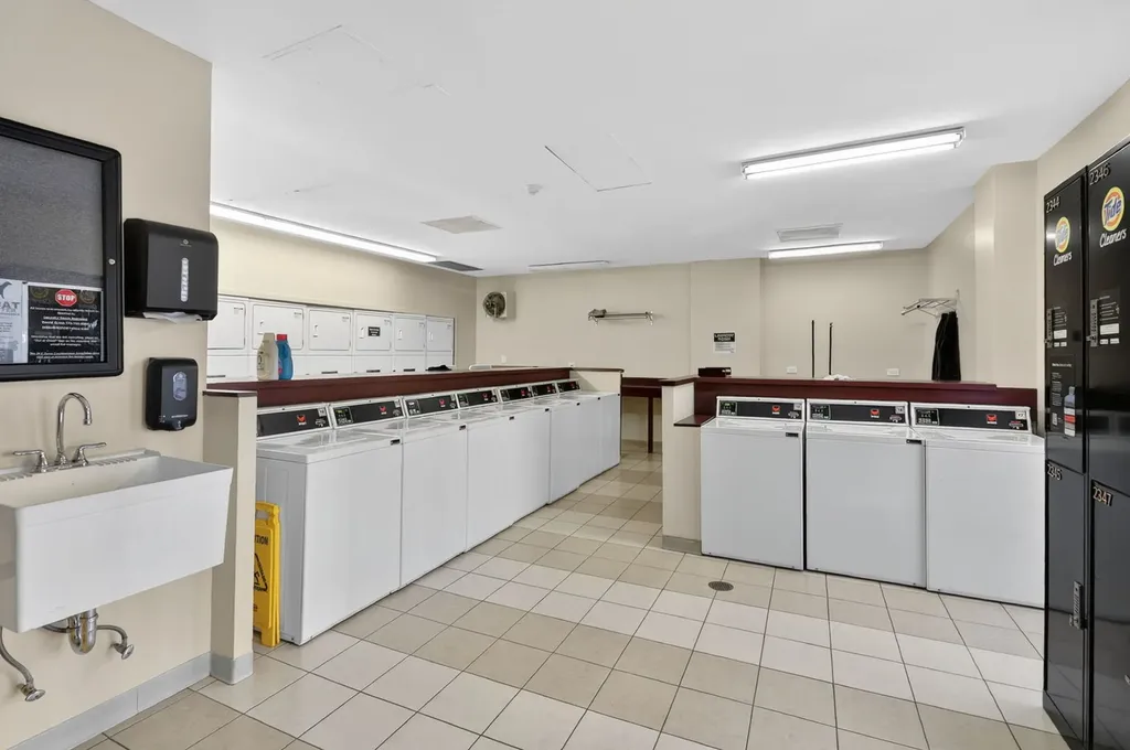 30 East Huron Street Chicago IL 60611