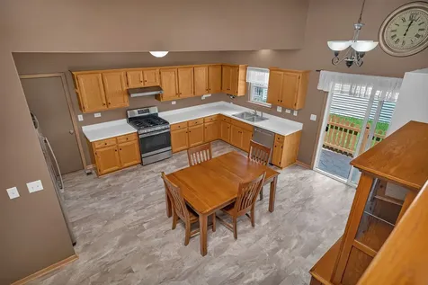 300 Turnbridge Drive Shorewood IL 60404