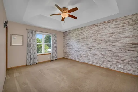 300 Turnbridge Drive Shorewood IL 60404