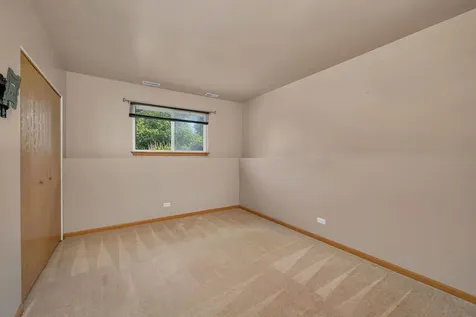300 Turnbridge Drive Shorewood IL 60404