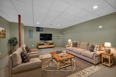 300 Turnbridge Drive Shorewood IL 60404