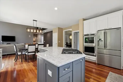 7209 Brae Court Gurnee IL 60031