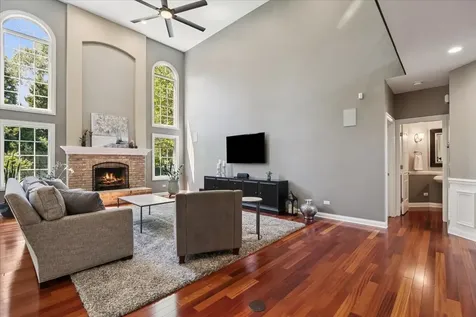 7209 Brae Court Gurnee IL 60031