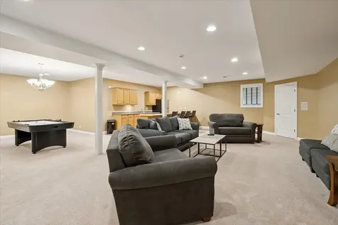 7209 Brae Court Gurnee IL 60031
