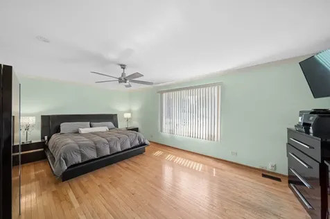 17W320 Scheel Drive Willowbrook IL 60527