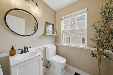 2432 Waterleaf Lane Woodstock IL 60098