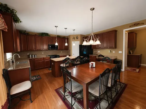 4 Snead Court Bolingbrook IL 60490