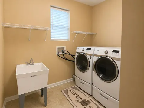 4 Snead Court Bolingbrook IL 60490