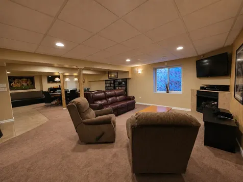 4 Snead Court Bolingbrook IL 60490