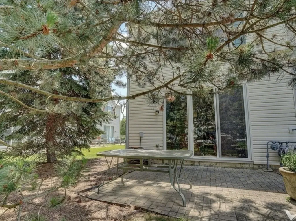 2535 Carrolwood Road Naperville IL 60540
