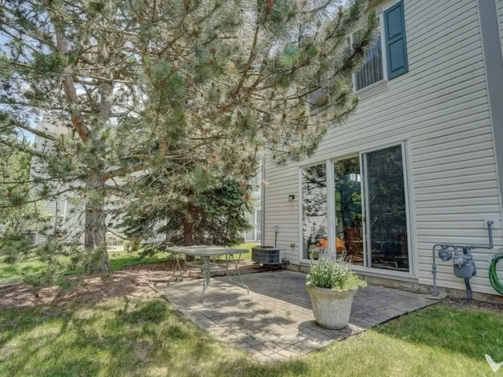 2535 Carrolwood Road Naperville IL 60540