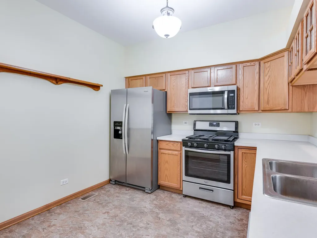 2535 Carrolwood Road Naperville IL 60540