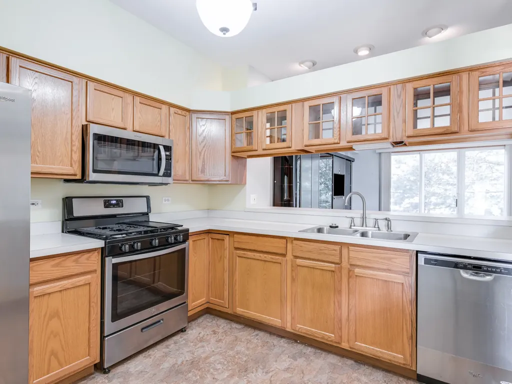 2535 Carrolwood Road Naperville IL 60540