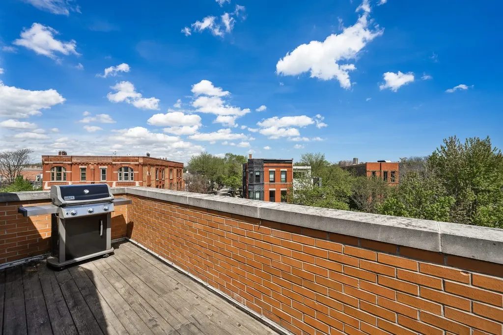 1742 North Bissell Street Chicago IL 60614