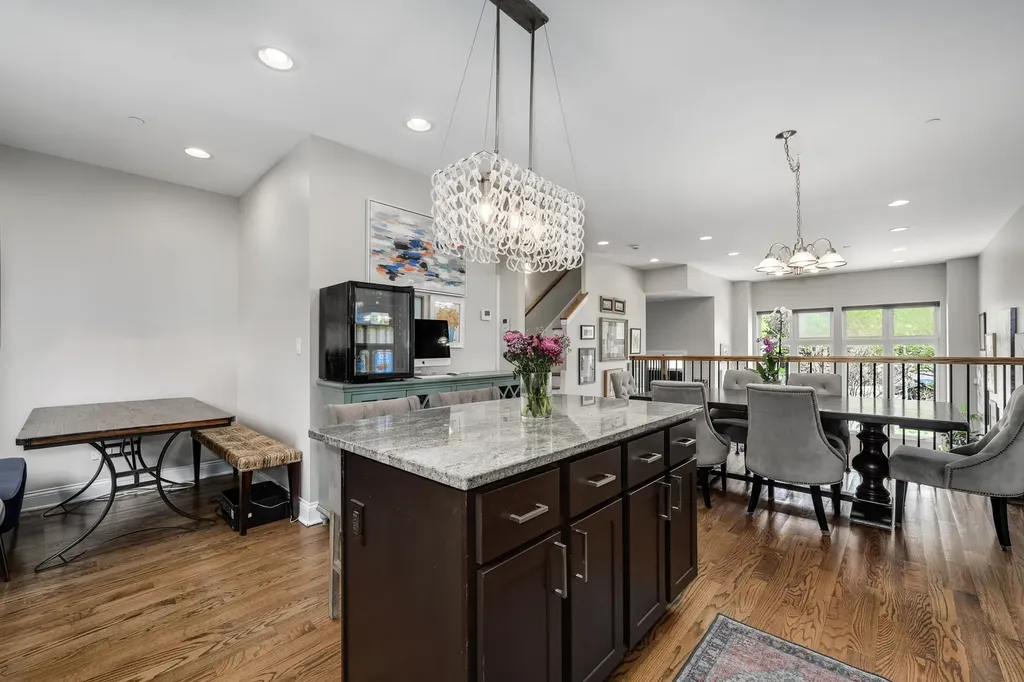1742 North Bissell Street Chicago IL 60614