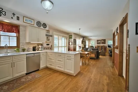 248 Perth Road Cary IL 60013