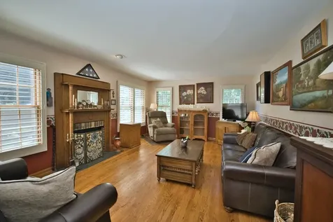 248 Perth Road Cary IL 60013
