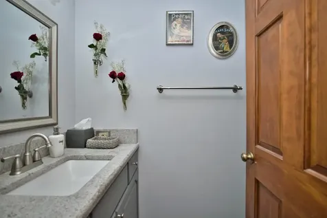 248 Perth Road Cary IL 60013