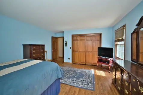 248 Perth Road Cary IL 60013
