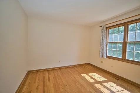 248 Perth Road Cary IL 60013