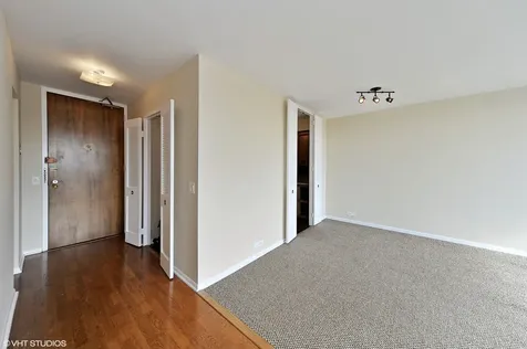5445 North Sheridan Road Chicago IL 60640