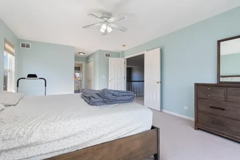 9 Lake Plumleigh Court Algonquin IL 60102