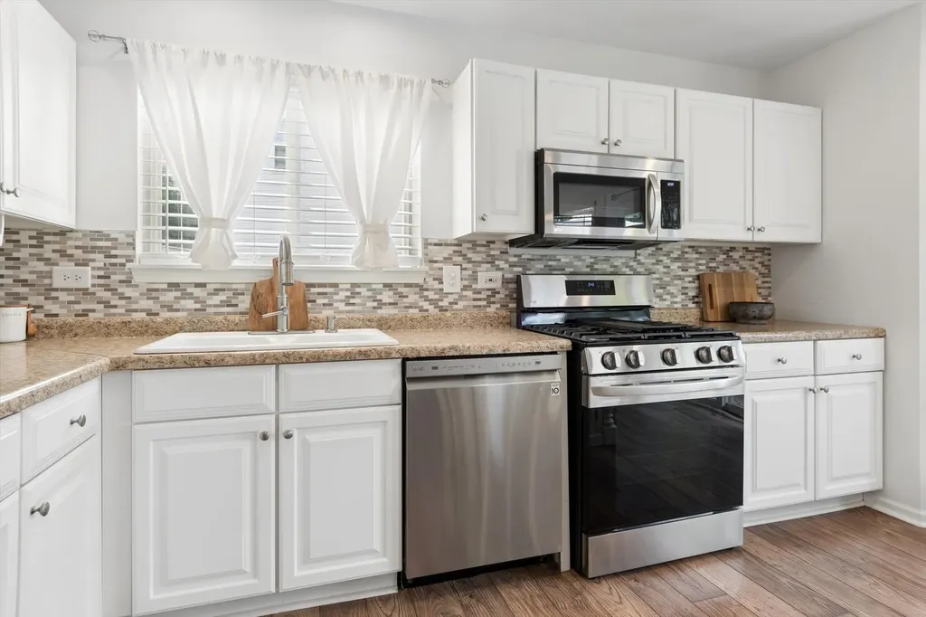 840 Violet Circle Naperville IL 60540