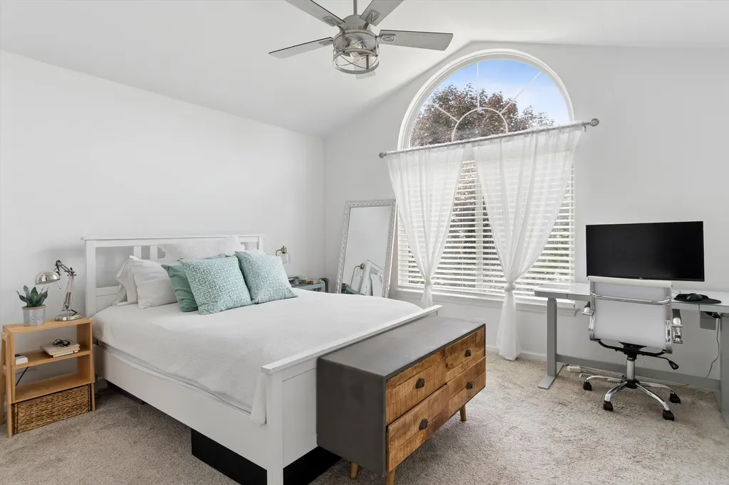 840 Violet Circle Naperville IL 60540
