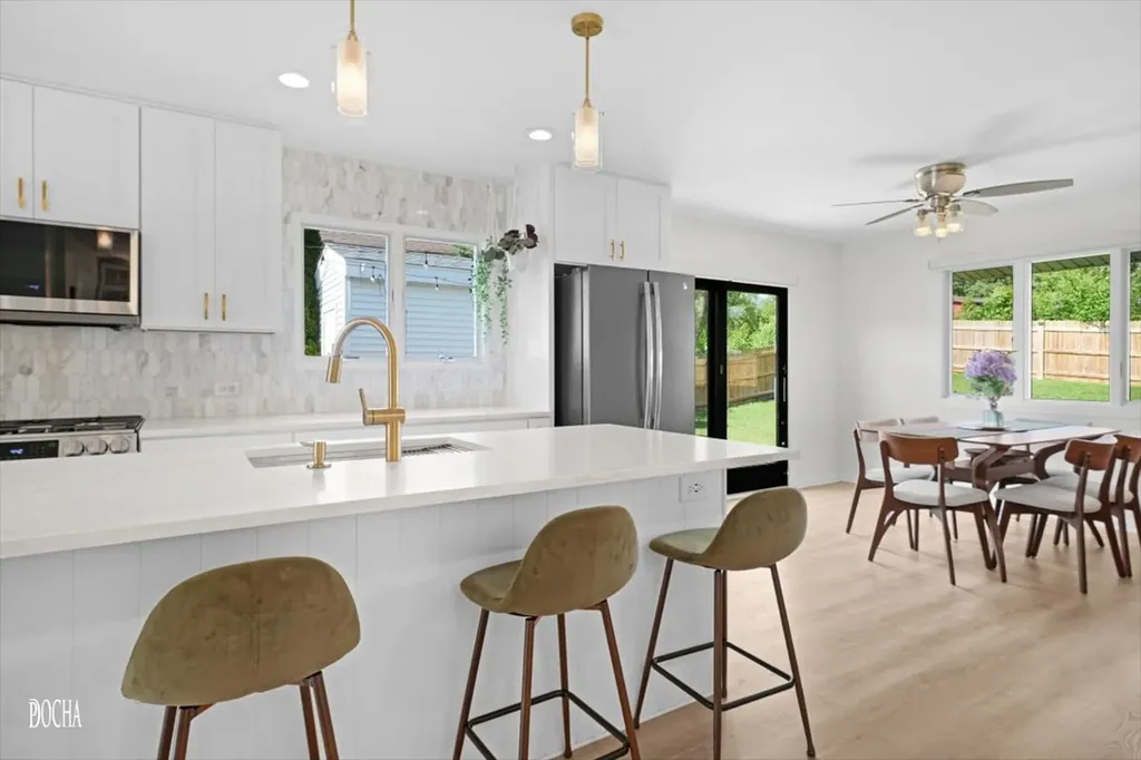 6509 Taylor Drive Woodridge IL 60517