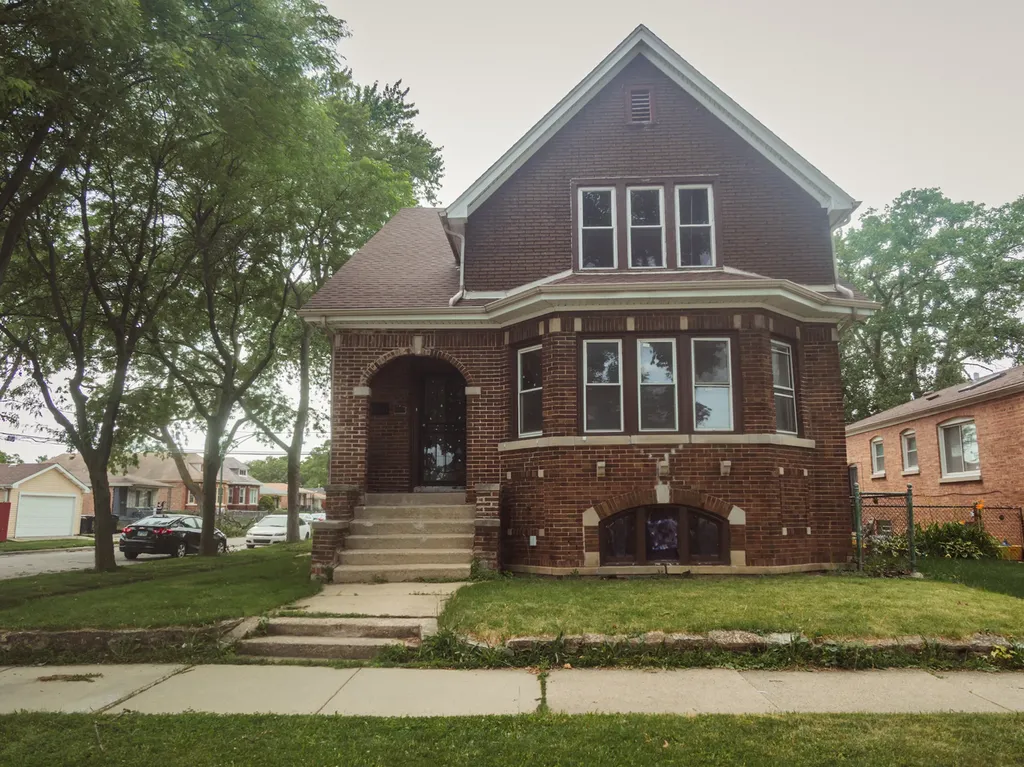 10224 South Princeton Avenue Chicago IL 60628