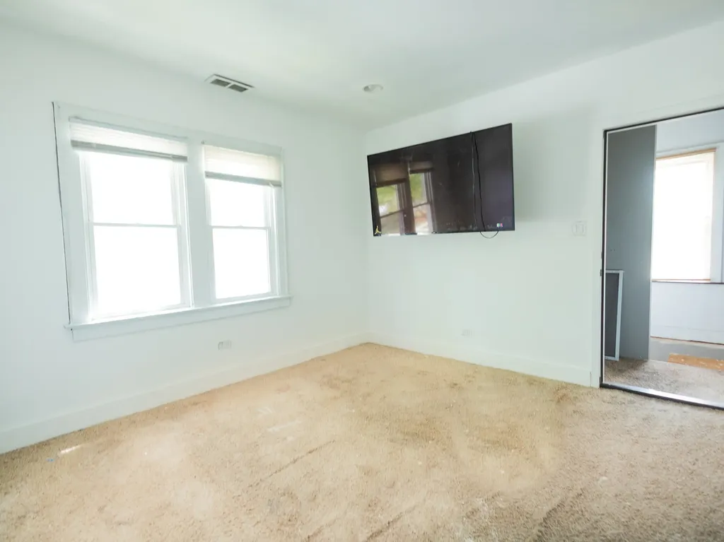 10224 South Princeton Avenue Chicago IL 60628
