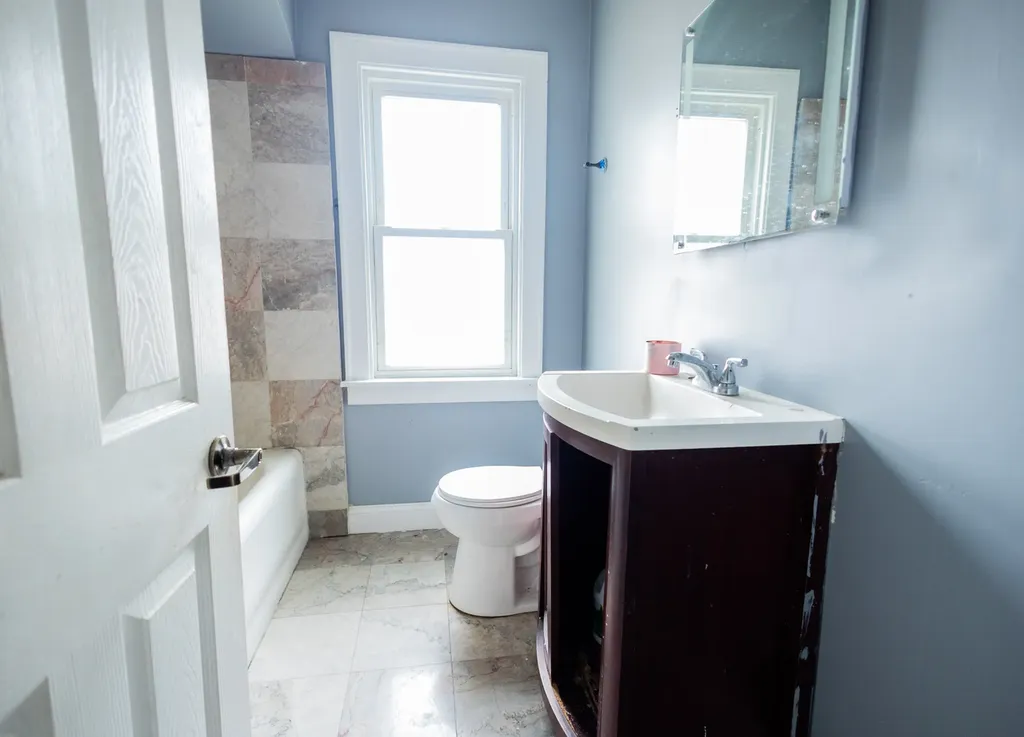 10224 South Princeton Avenue Chicago IL 60628