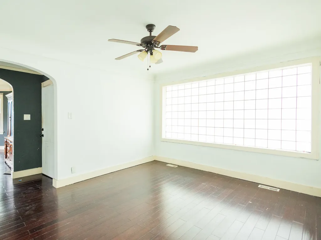 10224 South Princeton Avenue Chicago IL 60628
