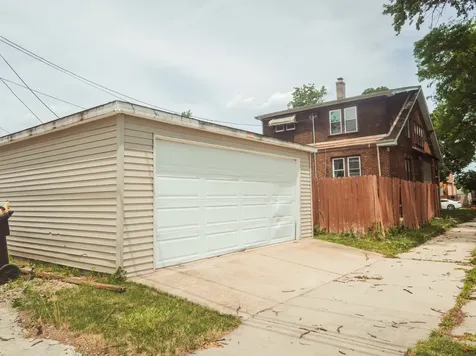 10224 South Princeton Avenue Chicago IL 60628