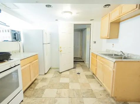 10224 South Princeton Avenue Chicago IL 60628